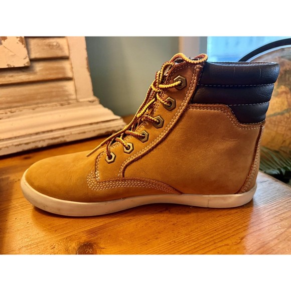 Timberland Dausette Sneaker Ladies Boots size 7 1/2 Tan Brown A1KLZ - Picture 10 of 15